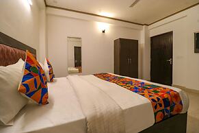 Fabexpress Dolphin International