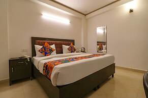 Fabexpress Dolphin International