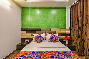 Fabexpress Silver Plaza