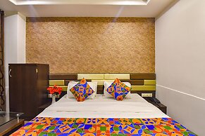 Fabexpress Silver Plaza