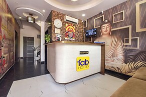 Fabhotel Pink City