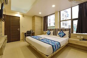 Fabhotel Pink City
