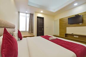 Fabhotel Pink City