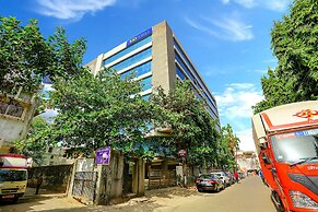 Fabhotel Royal International