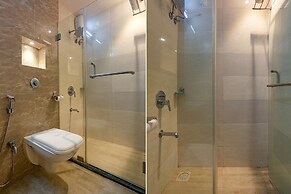 Fabhotel Royal International