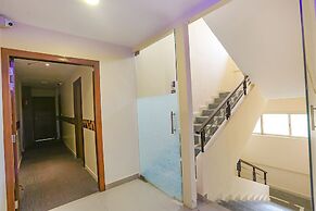 Fabhotel Royal International