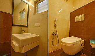 Fabhotel The Btm Palace