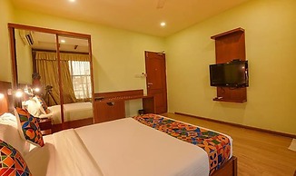 Fabhotel The Btm Palace