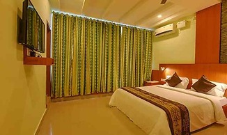 Fabhotel The Btm Palace