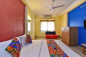 Fabexpress Vibrant Residency