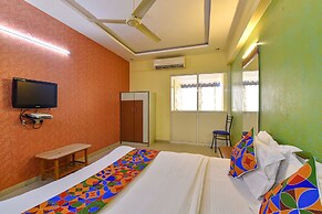 Fabexpress Vibrant Residency