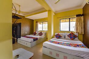 Fabexpress Vibrant Residency