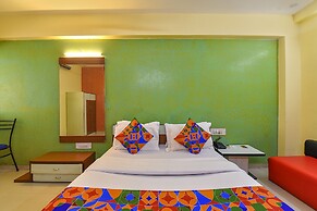 Fabexpress Vibrant Residency