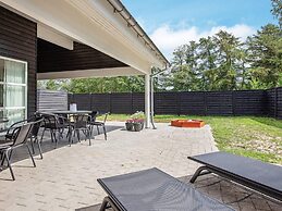 12 Person Holiday Home in Vaeggerlose-by Traum