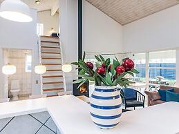 12 Person Holiday Home in Vaeggerlose-by Traum