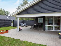 12 Person Holiday Home in Vaeggerlose-by Traum