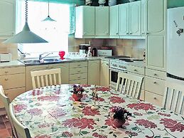 6 Person Holiday Home in Hastveda-by Traum