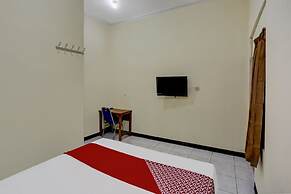 OYO 3767 Permata House