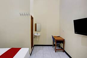 OYO 3767 Permata House