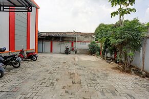 OYO 3767 Permata House