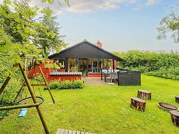 6 Person Holiday Home in Ulfborg-by Traum