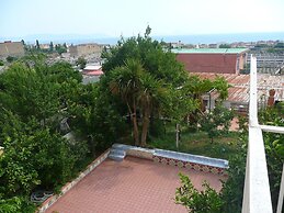GARDEN HOUSE ERCOLANO
