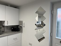 Inviting 1-bed Studio in Manchester & Feel at Home