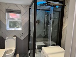 Inviting 1-bed Studio in Manchester & Feel at Home