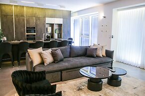 YalaRent Midtown towers TLV