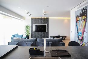 YalaRent Midtown towers TLV