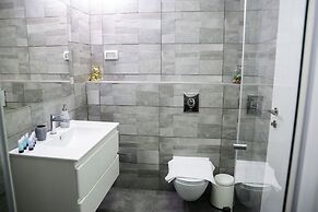 YalaRent Midtown towers TLV