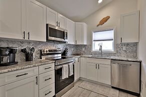 Rutland's Hidden Gem: 2 Br/1ba Renovated Home Close To Everything 2 Be