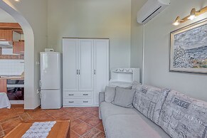 Valdarke Sea View Apartment