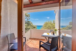 Valdarke Sea View Apartment