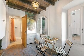 Historical Caslano Apartments