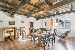 Historical Caslano Apartments