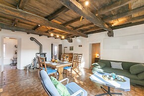 Historical Caslano Apartments