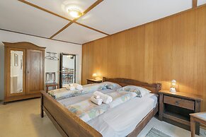 Historical Caslano Apartments