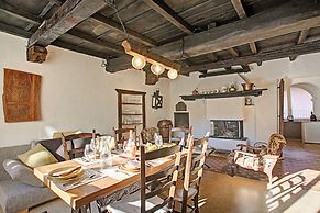 Historical Caslano Apartments