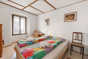 Historical Caslano Apartments
