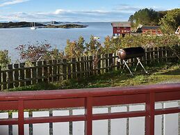 6 Person Holiday Home in Bud-by Traum