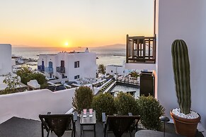 She Mykonos Boutique Hotel