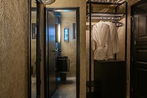 She Mykonos Boutique Hotel