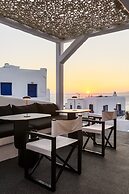 She Mykonos Boutique Hotel