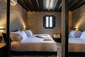 She Mykonos Boutique Hotel