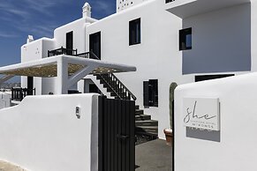 She Mykonos Boutique Hotel