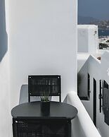 She Mykonos Boutique Hotel