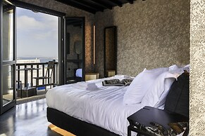 She Mykonos Boutique Hotel