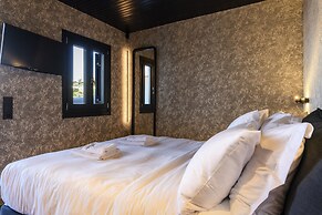 She Mykonos Boutique Hotel