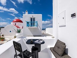 She Mykonos - The Residency
